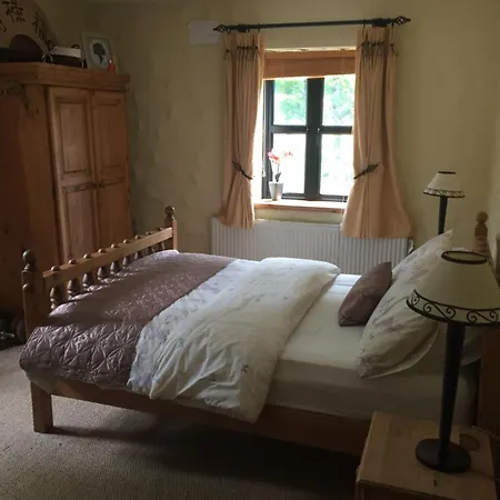 Homestay Mountains View Staycation Sligo